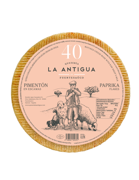 Queso curado de oveja con escamas de pimentón